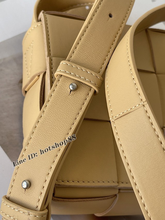 BV專櫃新款羊皮手工編織女包 葆蝶家Cassette男女斜挎手拿肩背包 578004 bbv1144